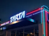 Tarta in Neon Lights